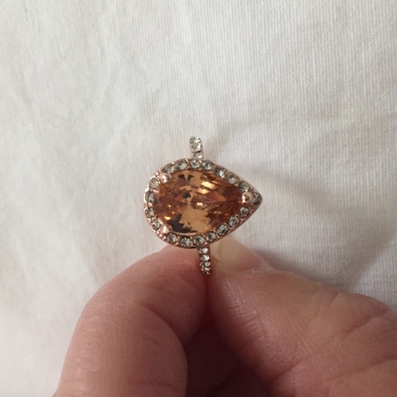 Jewelry - 18K Rose Gold Filled Halo Morganite Ring